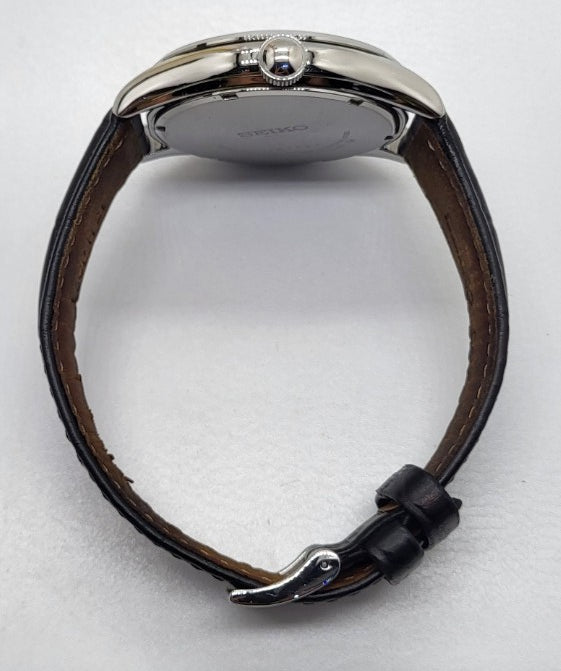 Seiko - Solar Classic Black Leather Men's Quartz Watch - SNE495