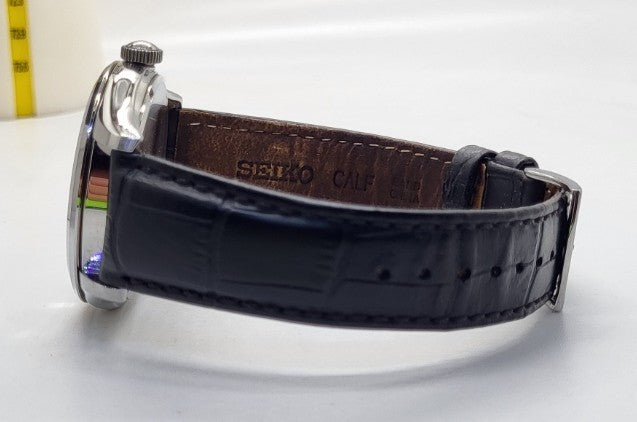 Seiko - Solar Classic Black Leather Men's Quartz Watch - SNE495